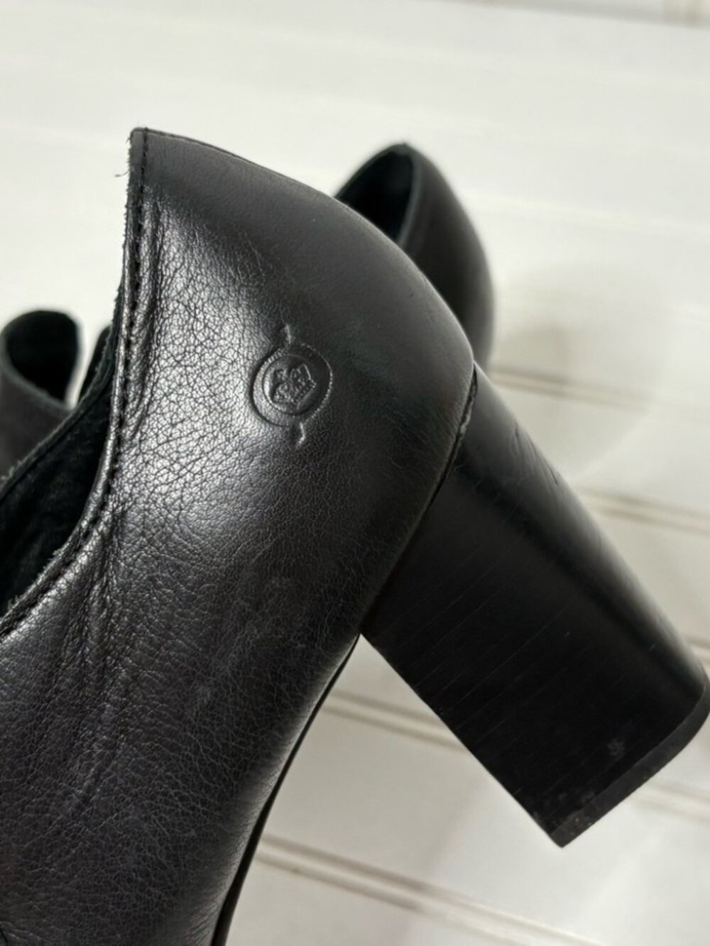 Born Women's Tyndall Pump Bootie Size 9.5 Block Heel Slip On Black Leather - Picture 5 of 9